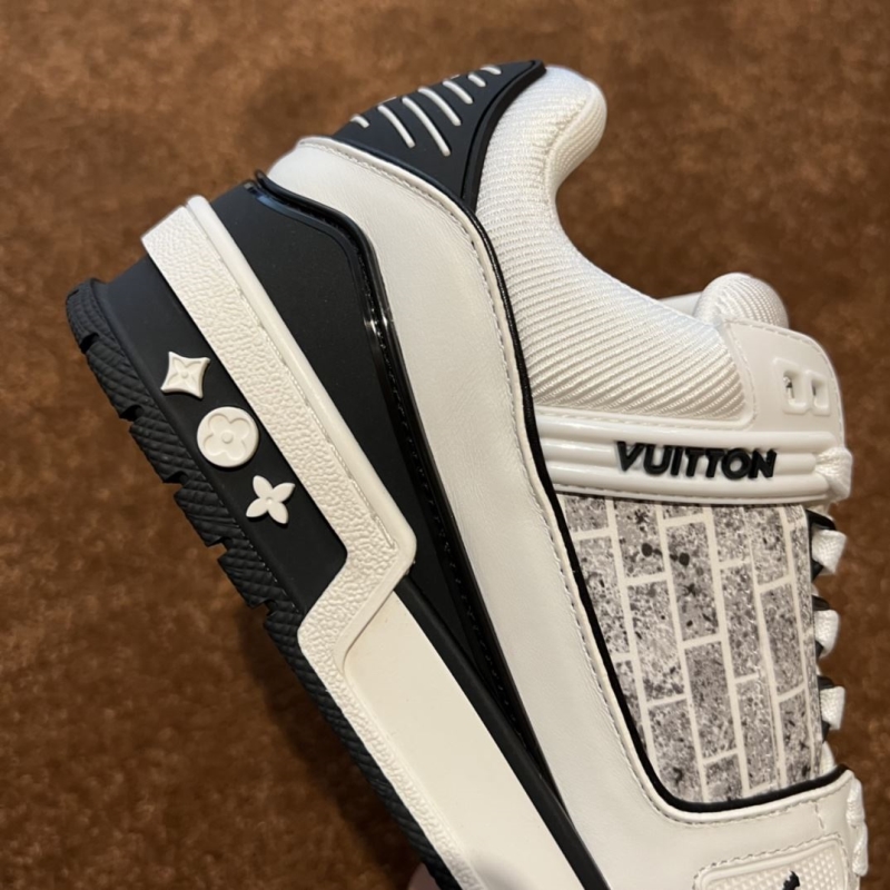 Louis Vuitton Sneakers